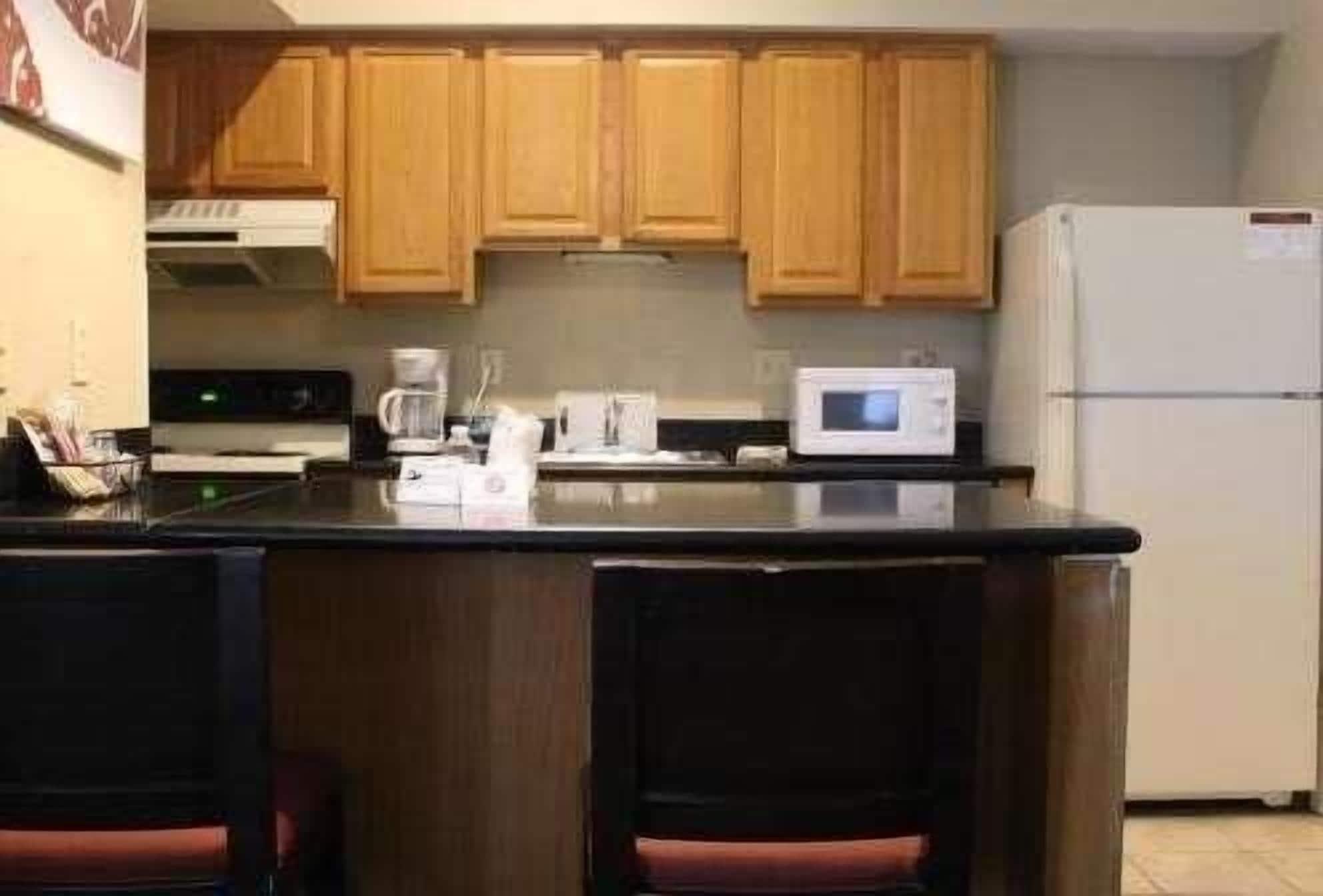 Hawthorn Extended Stay By Wyndham Wichita Exteriör bild