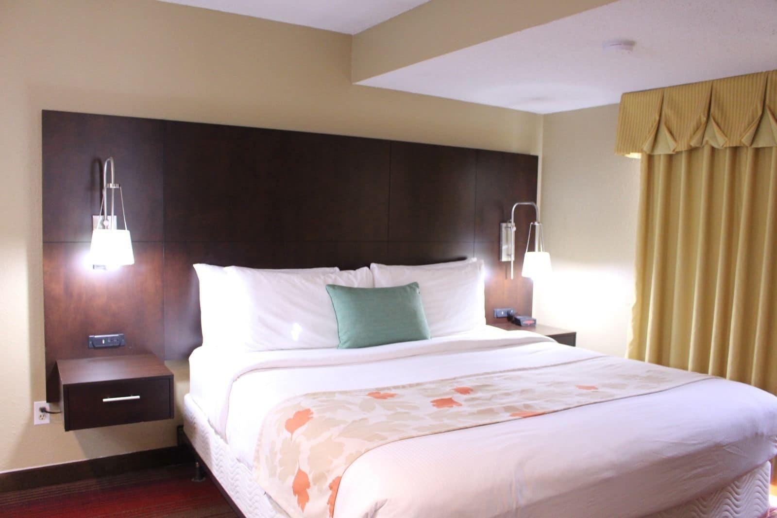Hawthorn Extended Stay By Wyndham Wichita Exteriör bild
