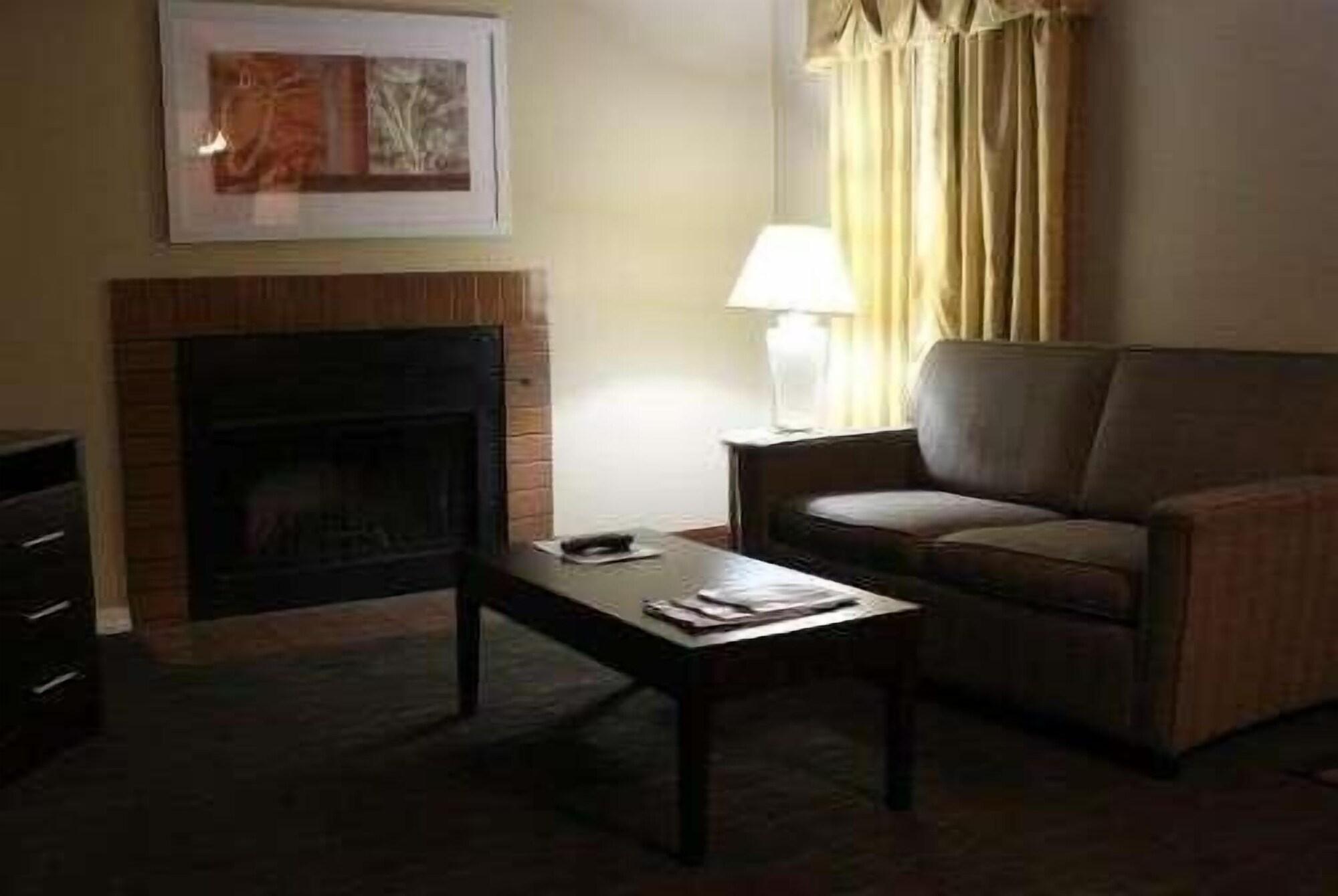 Hawthorn Extended Stay By Wyndham Wichita Exteriör bild