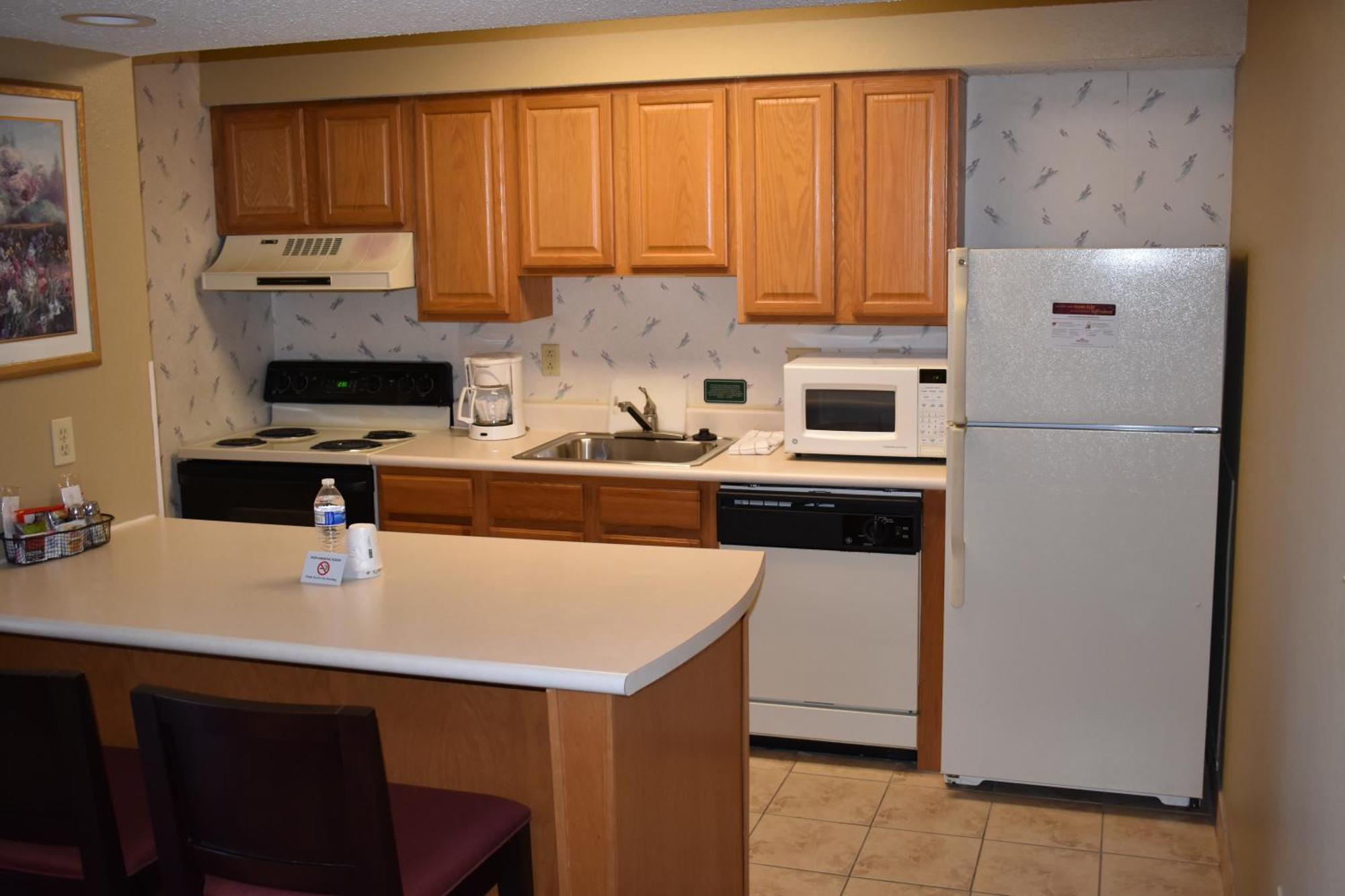Hawthorn Extended Stay By Wyndham Wichita Exteriör bild