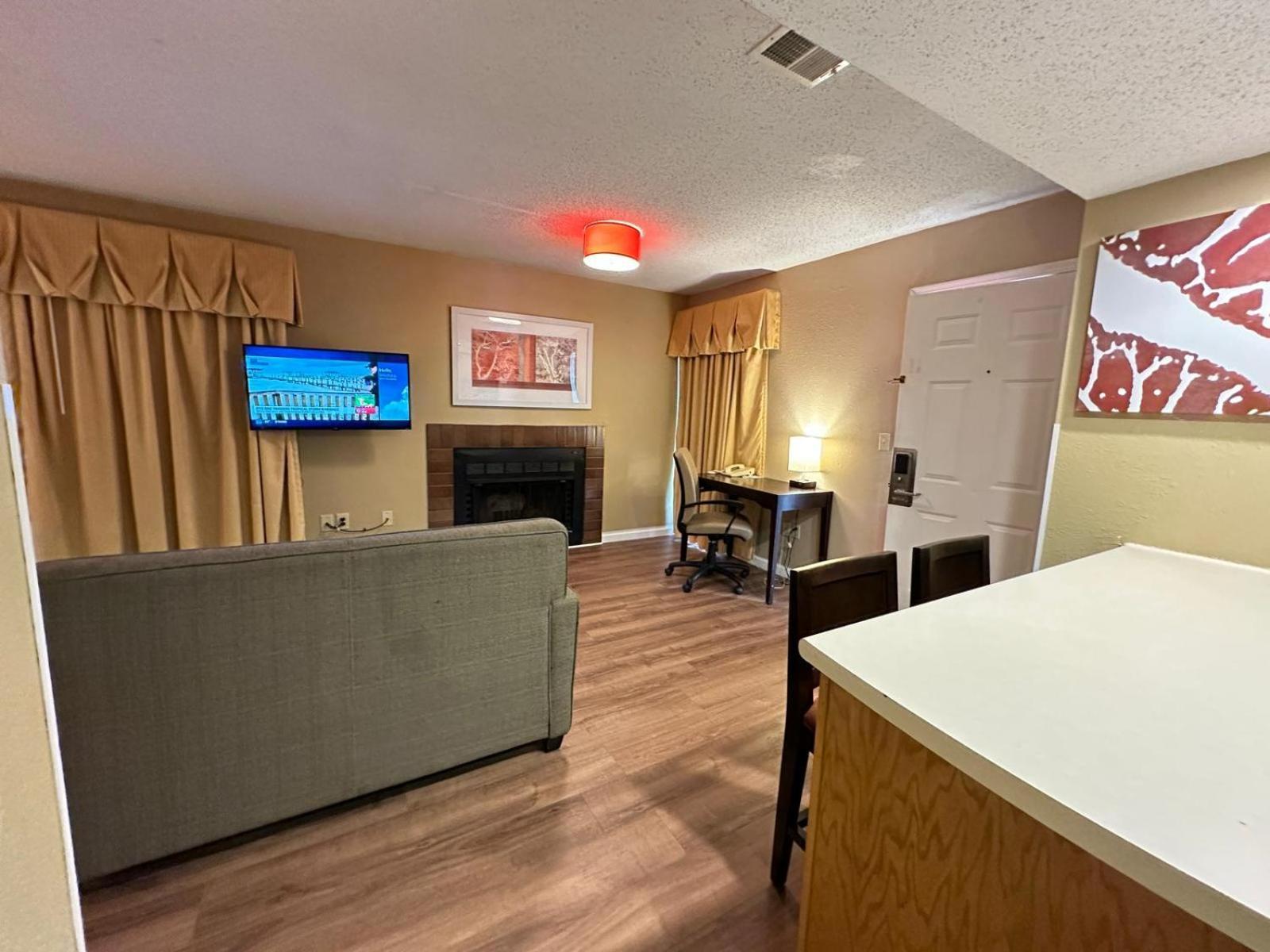 Hawthorn Extended Stay By Wyndham Wichita Exteriör bild