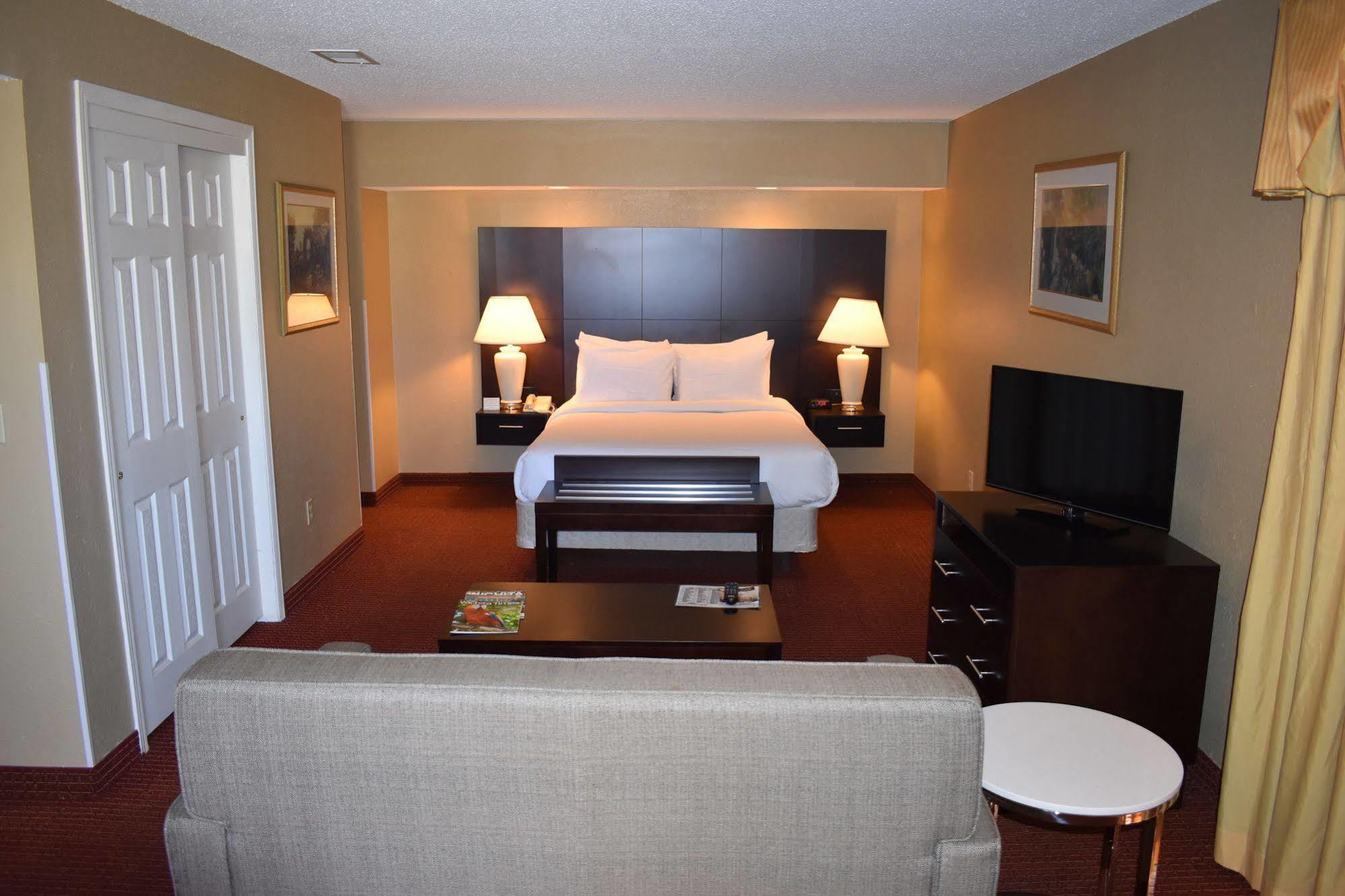 Hawthorn Extended Stay By Wyndham Wichita Exteriör bild