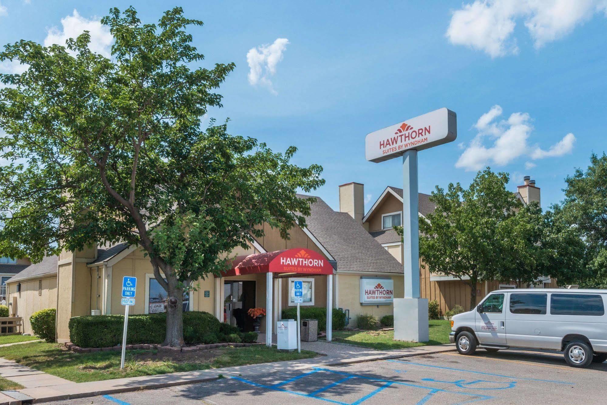 Hawthorn Extended Stay By Wyndham Wichita Exteriör bild