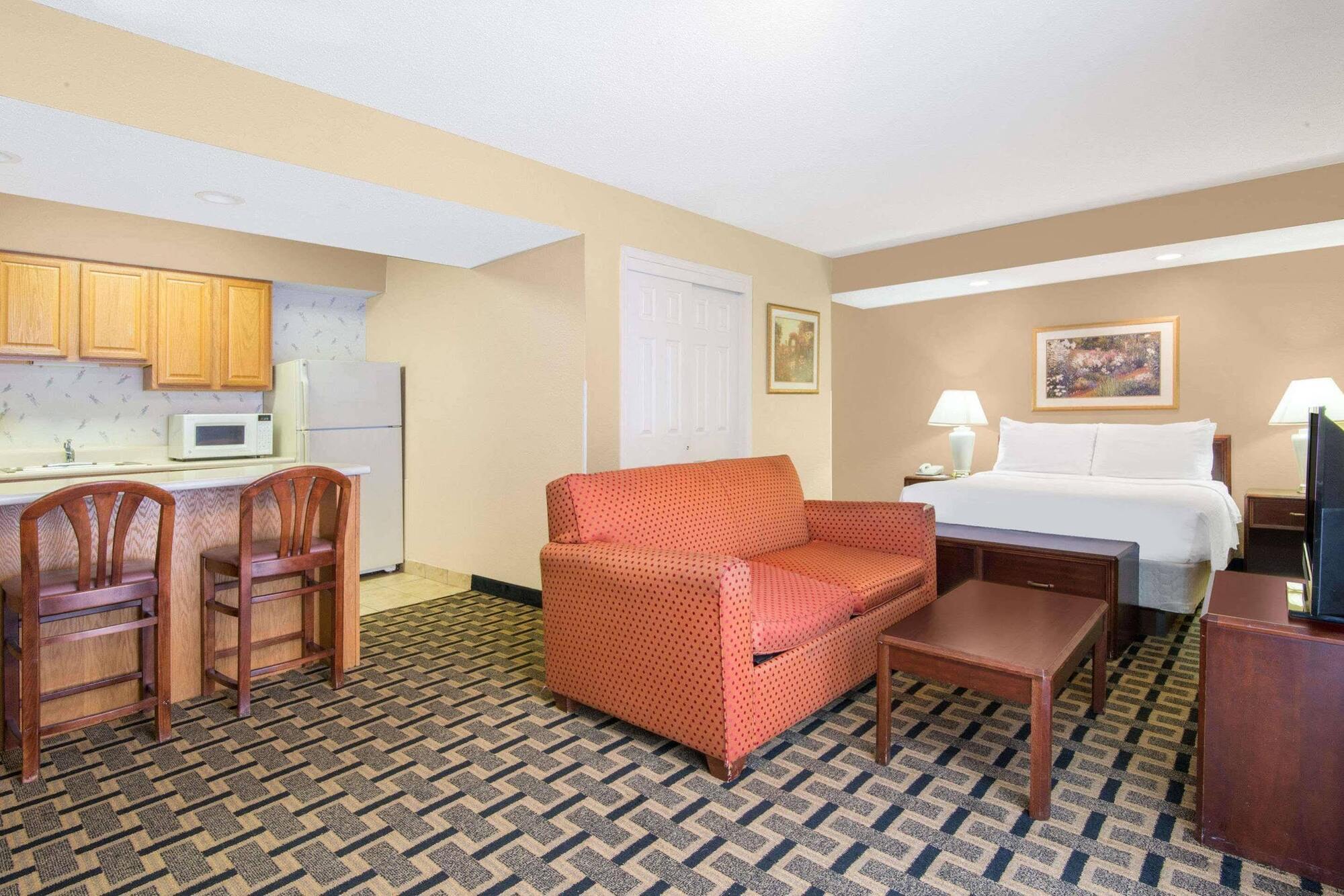 Hawthorn Extended Stay By Wyndham Wichita Exteriör bild